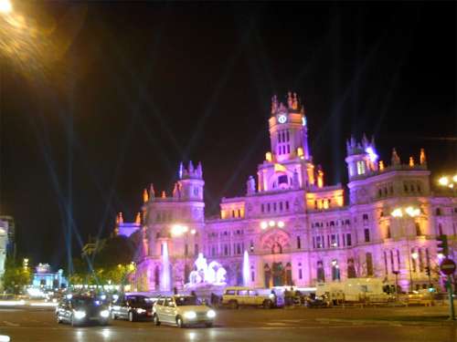 Cibeles 03.jpg (20781 bytes)